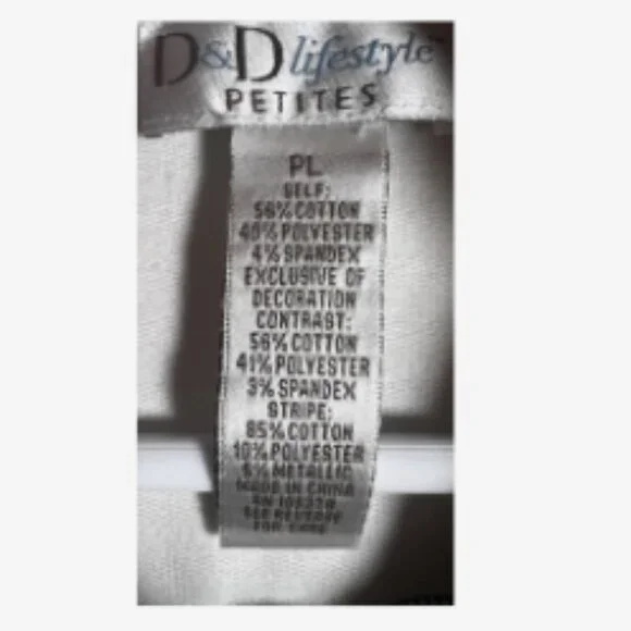 D&D Lifestyles Top Jacket Women Size LP Full Zip W/Pockets Rhinestones Patriotic - Picture 5 of 5